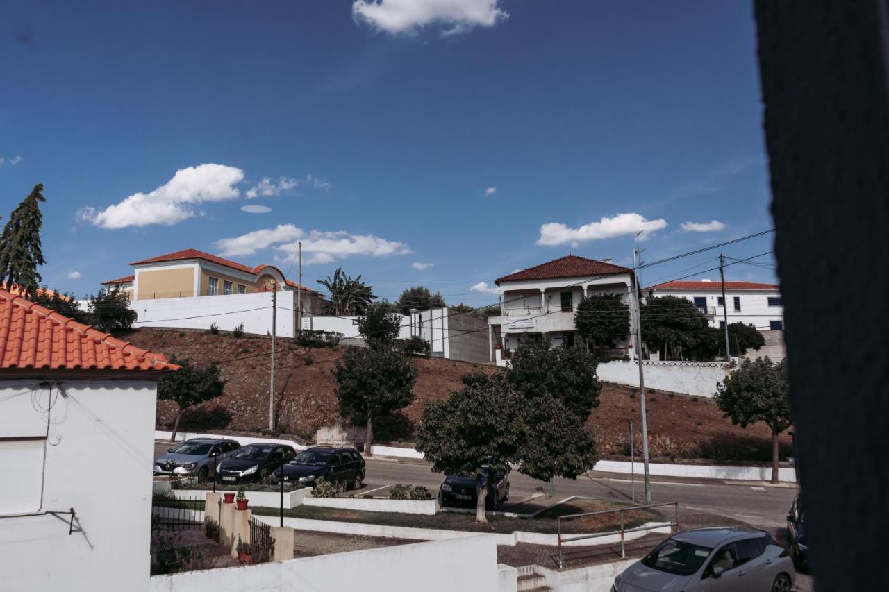 Albergue Middle Point Sardoal Exterior foto